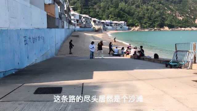 21,长洲岛有美丽的大海和沙滩,很多人在这里拍照