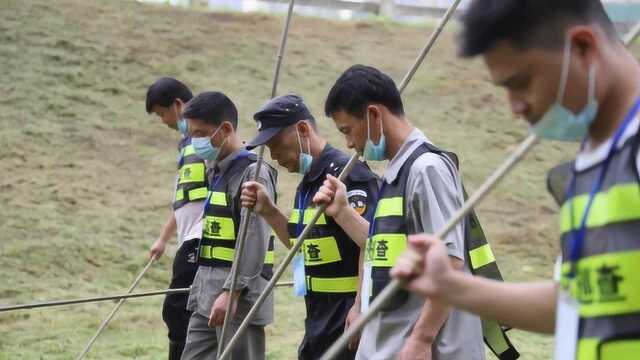 武汉巡堤员24小时值守,口味王支援汉阳区堤防一线