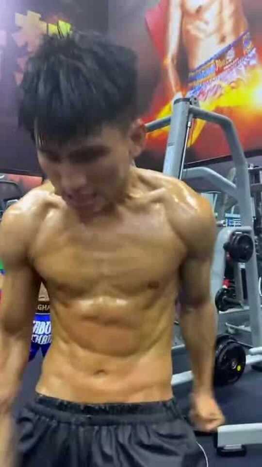 腹肌抗击打训练散打训练