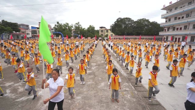 仁化县周田中心小学2021年大课间活动