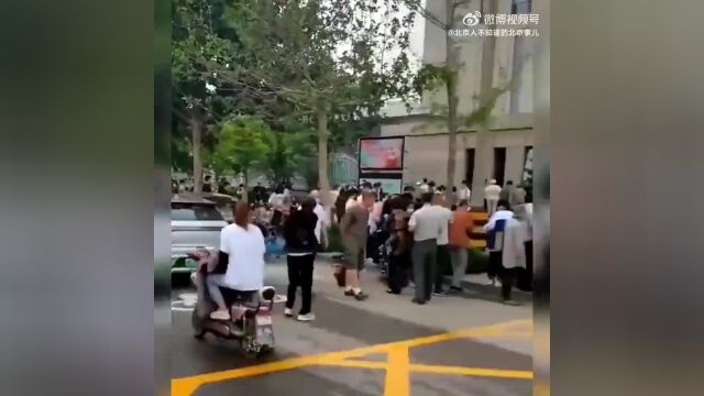 多名警官被留置!唐山“黑伞”或渐渐浮出水面…