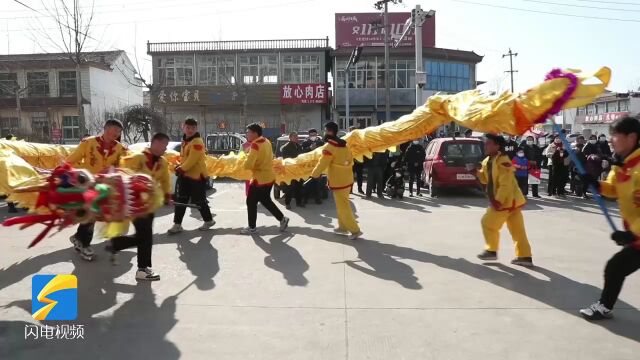 网络中国节ⷥ…ƒ宵|新泰:舞龙舞狮讲故事 欢欢喜喜闹元宵