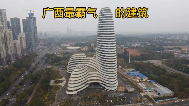 广西最霸气的建筑,因造型独特而迅速走红网络,网友看了印象深刻