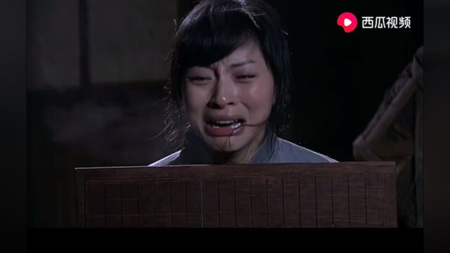 血色玫瑰之女子别动队第二集04:翻译官助鬼子走坏事,美女杀了他.