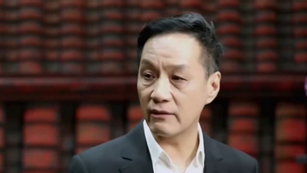 北京人艺院长冯远征,讲《正红旗下》舞美设计,源于童年的记忆