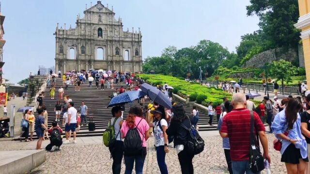 中国澳门,澳门大三巴手信街,澳门半岛大三巴牌坊