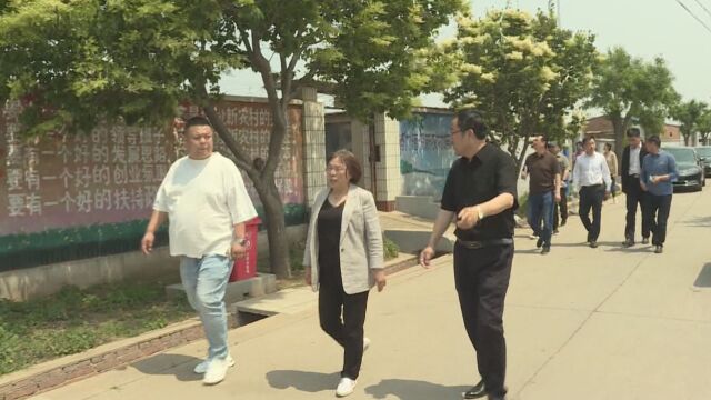 南票微视频区政协主席李红玉带队走访属地委员