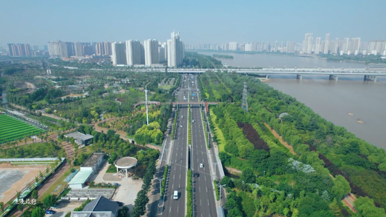 洛阳市滨河南路美丽绿色廊道街景