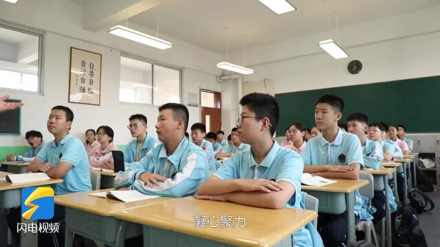 开学第一天:临沂市中小学生元气满满进校园