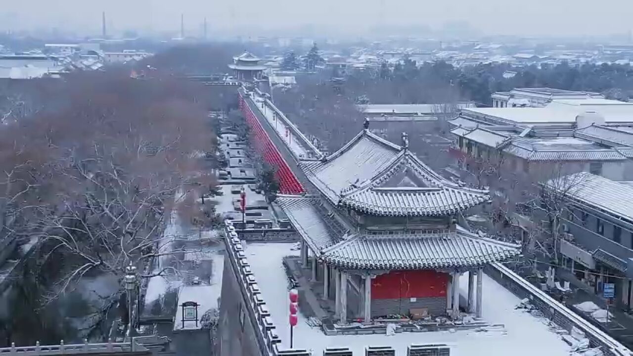 济宁曲阜市:雪落三孔 梦回鲁国