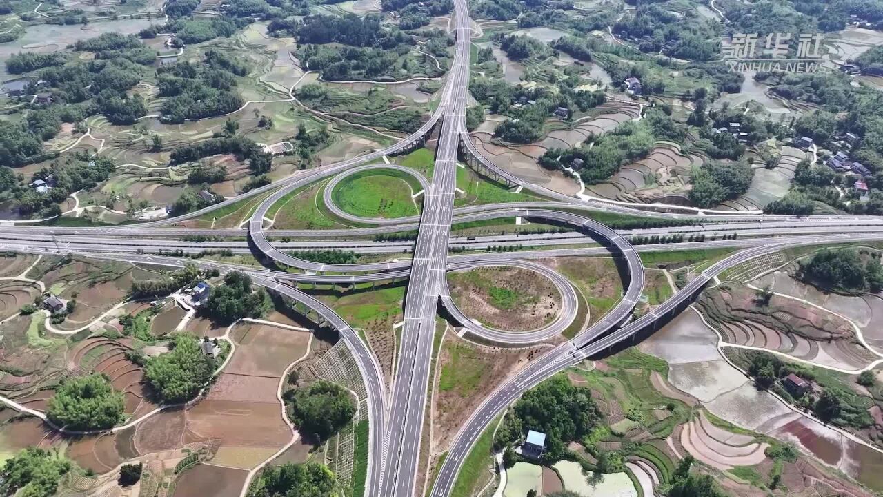 梁开高速重庆段建成 成渝地区双城经济圈再添新通道