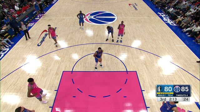 NBA常规赛：独行侠vs奇才第3节英文原声回放