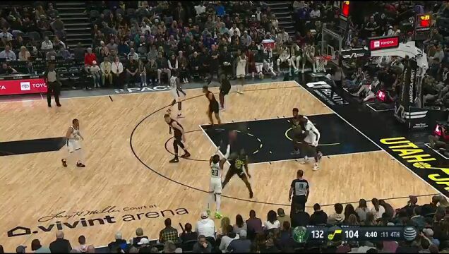 NBA常规赛：雄鹿vs爵士第4节中文解说回放