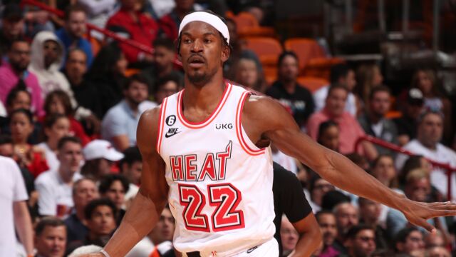 巴特勒vs雷霆集锦 砍全场最高35分 关键2+1尽显强硬