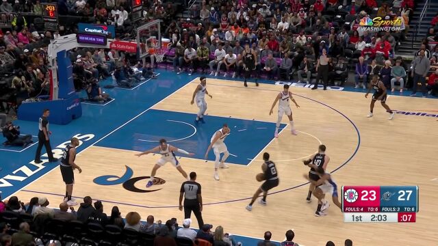 会挽雕弓如满月 乔治借助掩护三分一箭穿心