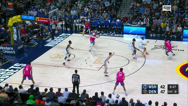 吉尔眼观六路炮弹长传 莫里斯外线高难度出手打成3+1