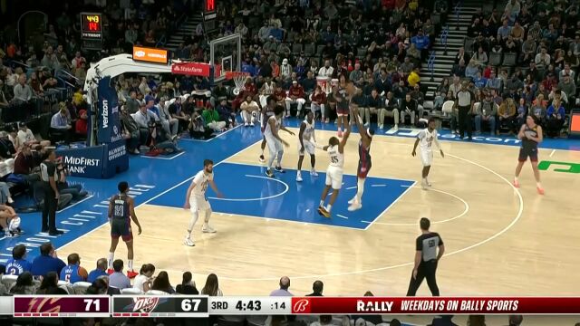 急停干拔行云流水 亚历山大无视贴身防守中投命中