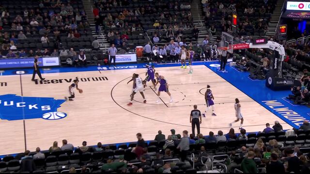NBA常规赛：篮网vs雄鹿第3节中文解说回放