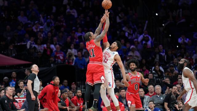 德罗赞vs费城集锦 全场25+8连续命中关键球助球队取胜