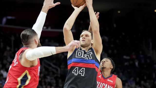 博扬vs鹈鹕集锦 全场22分轰炸内线骑马射箭
