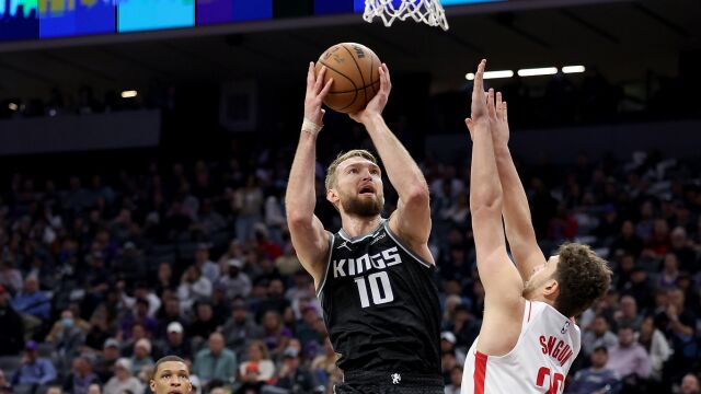 萨博尼斯vs火箭集锦 内线翻江倒海25+14+9准三双