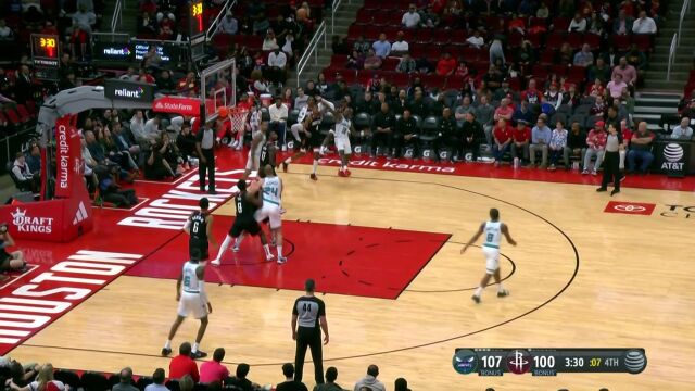 关键时刻毫不手软！华盛顿突分罗齐尔迎人三分手起刀落