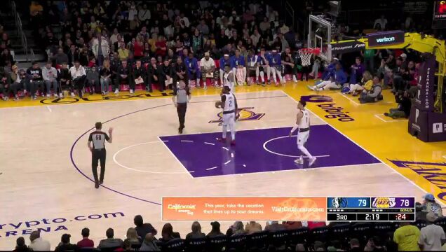 NBA常规赛：独行侠vs湖人第3节中文解说回放