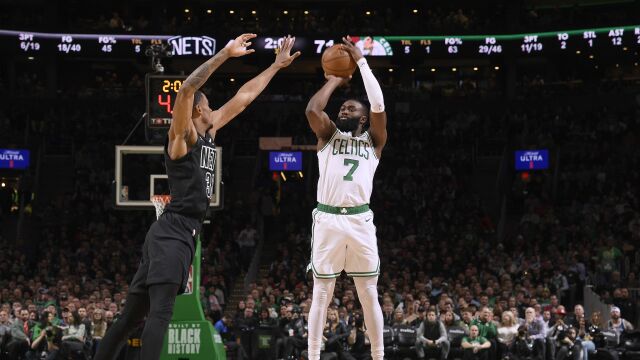 篮网96-139凯尔特人 绿军全场飚中26记三分狂胜篮网