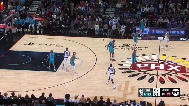 NBA常规赛：独行侠vs太阳第3节英文原声回放