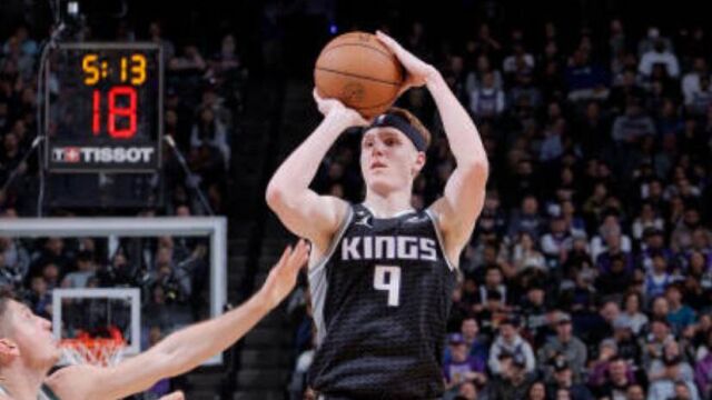 赫尔特vs雄鹿集锦 三分球11中8砍下28分难救主