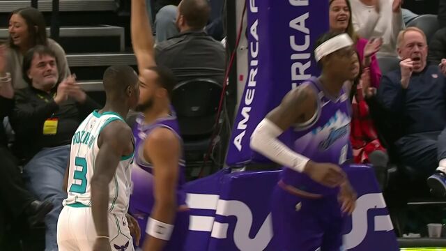 一遇风云变化龙！霍顿-塔克抡臂砸扣势大力沉