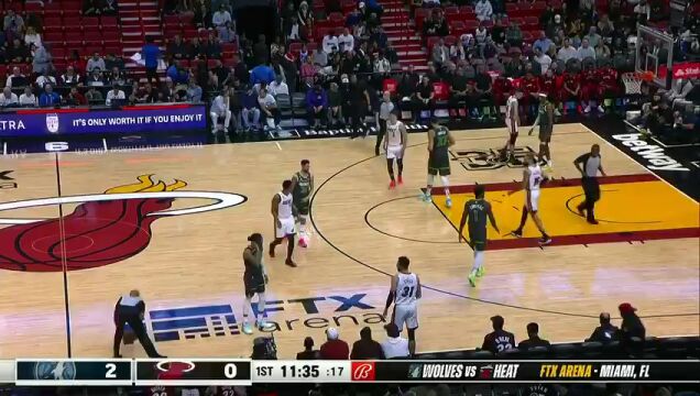NBA常规赛：森林狼vs热火第1节英文原声回放