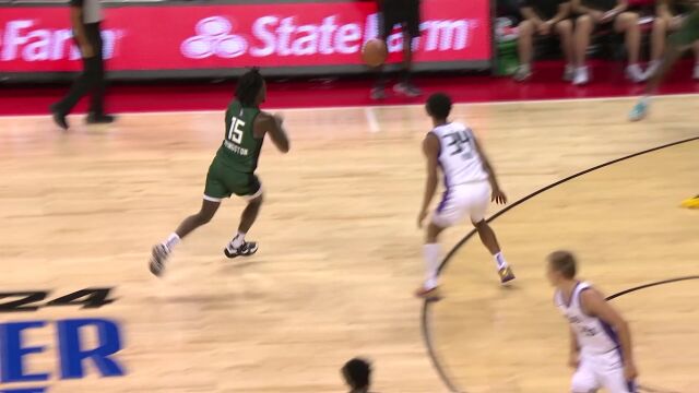 游刃有余！摩尔蝴蝶穿花翻身上篮一气呵成