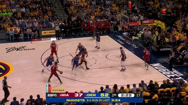 追分路漫漫！文森特顶住压力三分手起刀落