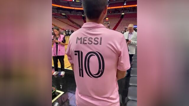 buff加持势要拿下胜利！梅西新球衣已经现身迈阿密主场美航球馆