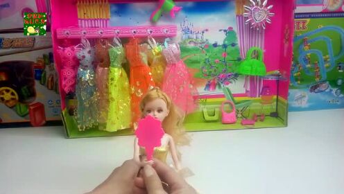 芭比娃娃玩具套装视频 约会化妆换装小游戏