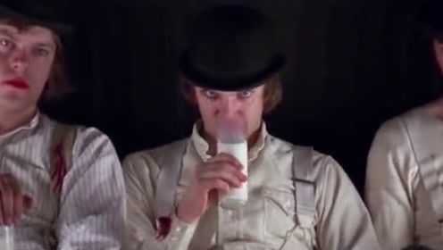 电影中的角色为什么要喝奶？为了表现张力