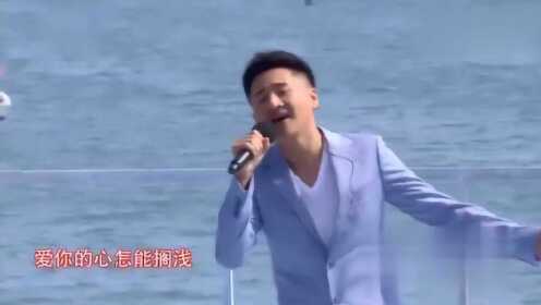 《老人与海》 演唱:海鸣威