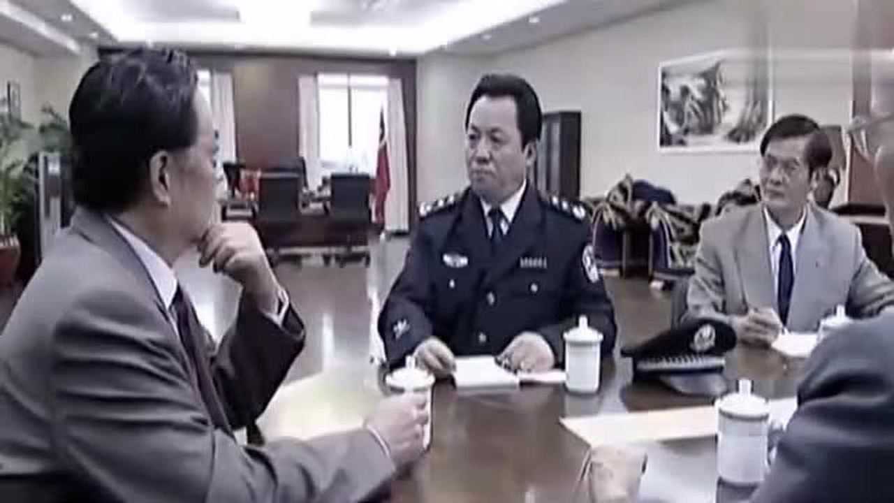 罪域兆辉煌被抓董贤达被罢免梁星浩成了最后的大赢家