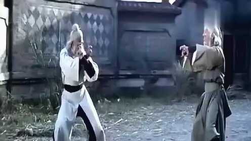 《鹰爪铁布衫》铁布衫坚不可摧，看如何找到罩门的！