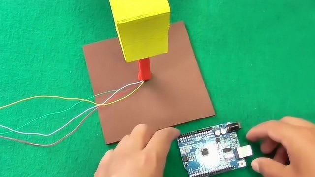 使用Arduino开发板制作一个简单的交通信号灯