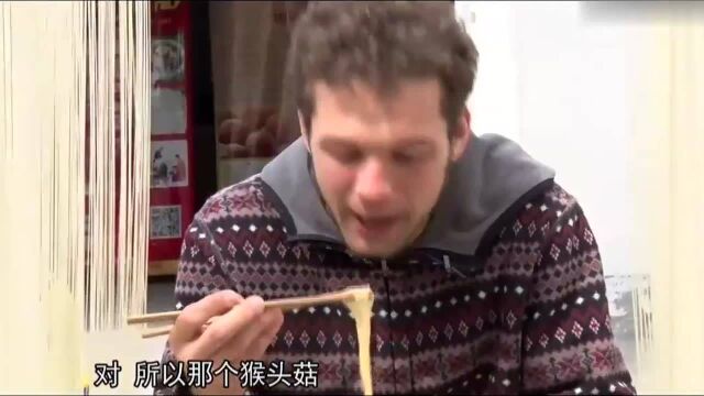 白如银,细如丝,常山贡面在拉面师傅的手下犹如一幅精致的工艺品