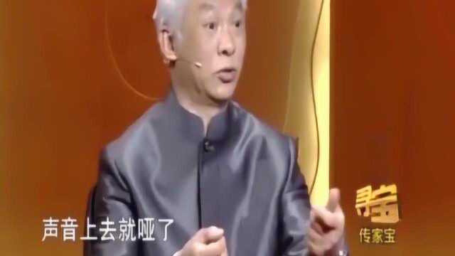 父亲拿白玉观音换得一对手镯,专家称曾经有一对标价一亿四千万!