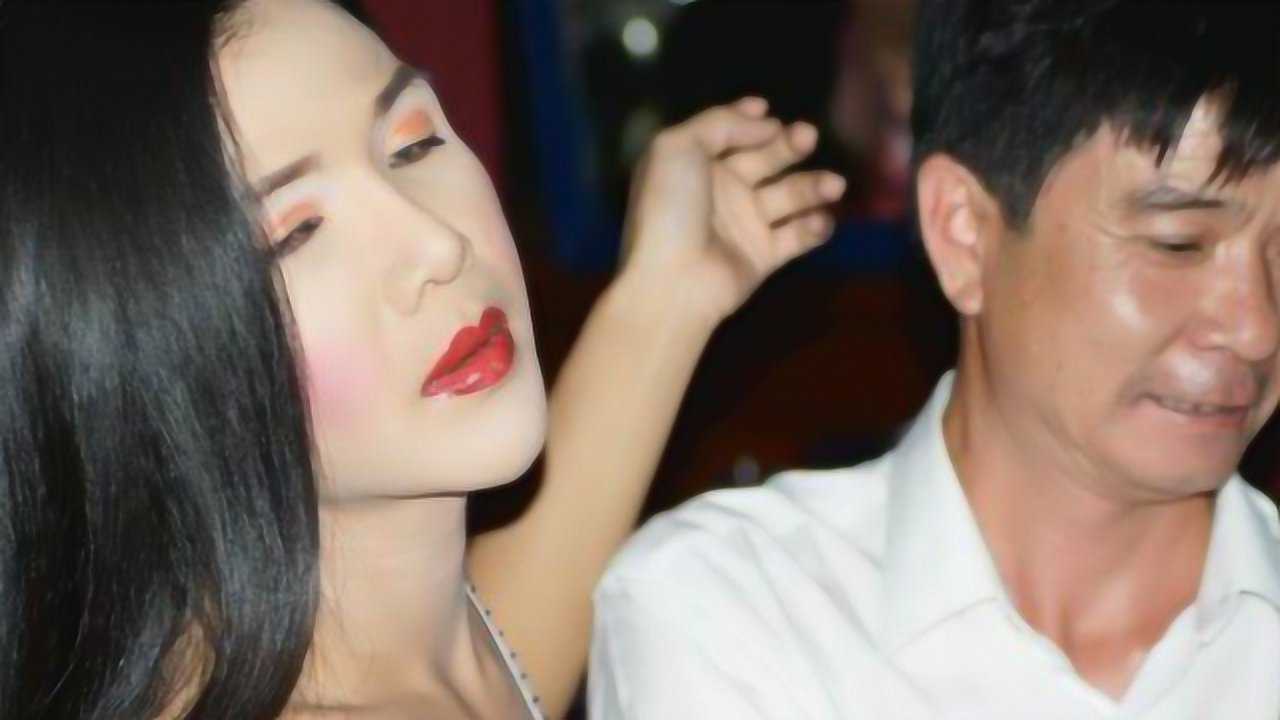 泰国人妖结婚后每天和老公怎么生活变性人哭诉实情