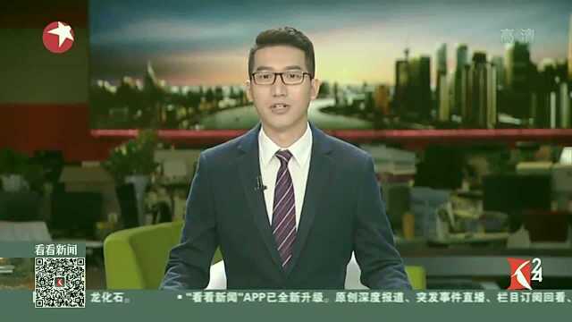 杭州:暖心!老人推车慢行,众多车辆默默跟随