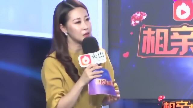 苍老师虽年长些,可她对叔叔的热情,确实丝毫不亚于其他女嘉宾啊