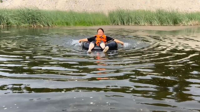 河道收下了5天的大地笼,拽半天以为要空网,出水时收获直接爆桶