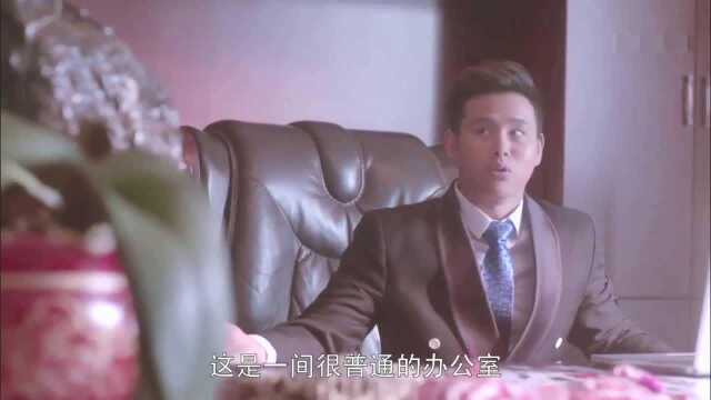 女选手千方百计讨好总监,谁料总监根本不吃这套,尴尬了!