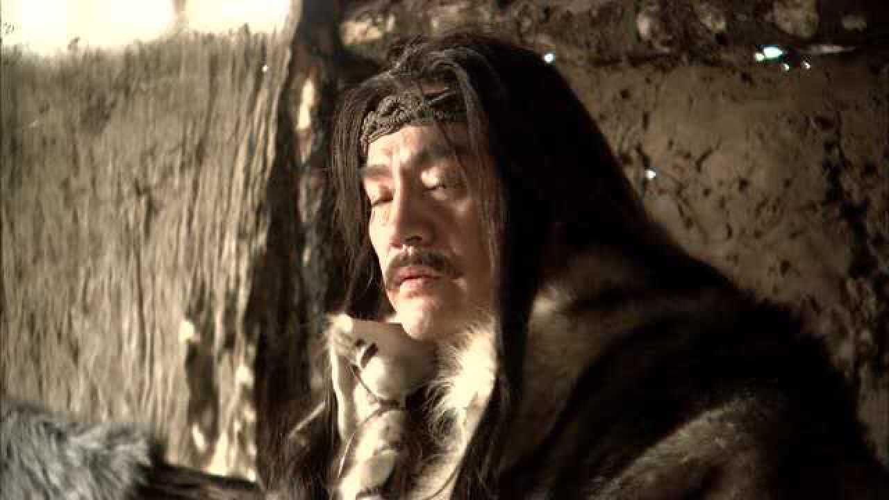 王昭君王盾醒来发现身在匈奴怕匈奴人害他