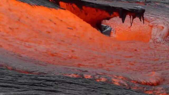 夏威夷基拉韦厄火山,熔岩实在壮观